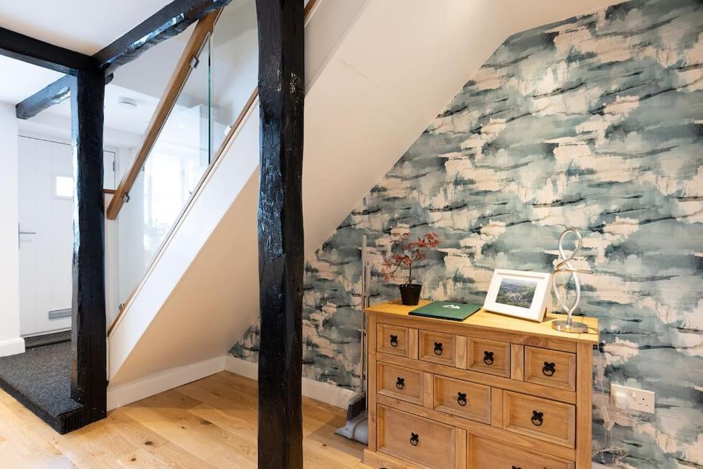 Ford Gate - Modern Luxury Cottage Based In هولمفيرث المظهر الخارجي الصورة